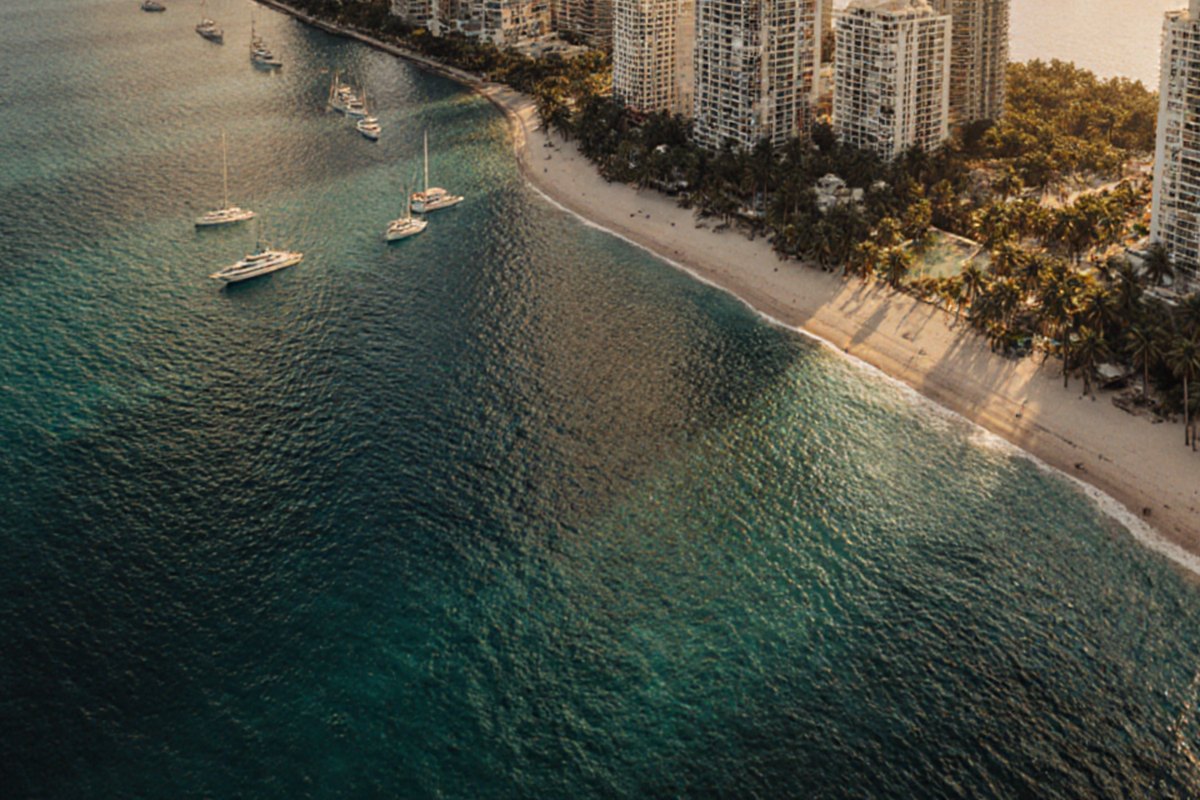 Tables: Miami
